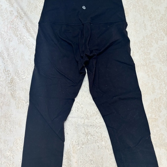 Black lululemon leggings size 6 - Picture 2 of 4